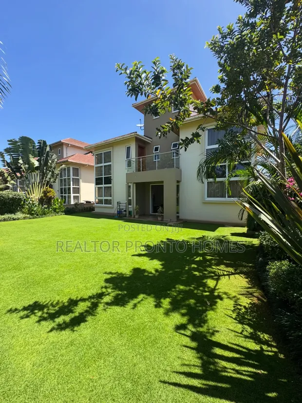 4-Bedroom Townhouse/Terrace in Runda, Kiambu Road for Sale - 1