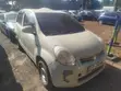 Toyota Passo 2011 Beige - 2
