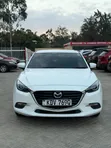 Mazda Axela 2018 Nyeupe - 1