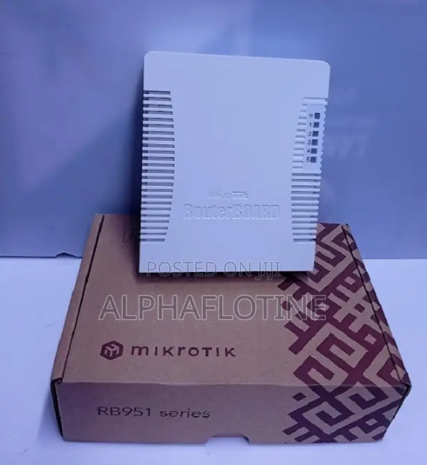 MikroTik RB951Ui-2HnD 2.4GHz Router - 1