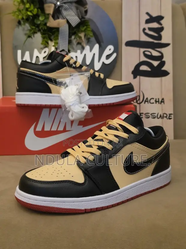 Air Jordan 1 Low SE 'Pizza' Edition - 1
