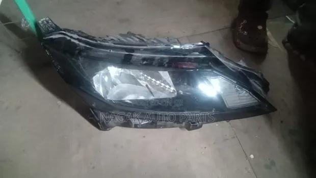 Nissan Note 2023 Non-Xenon Headlight (Used, Japan) - 1