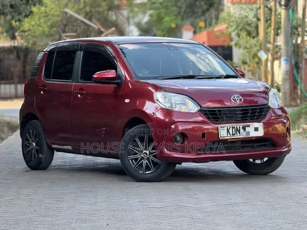 Toyota Passo 2018 Red - 1
