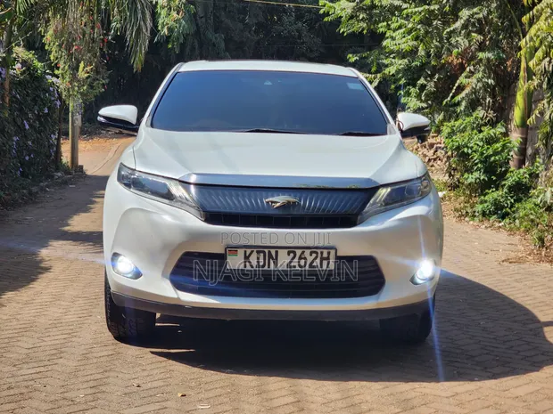 Toyota Harrier 2.0 2015 White - 1
