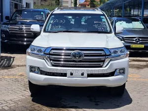 Toyota Land Cruiser ZX V8 2019