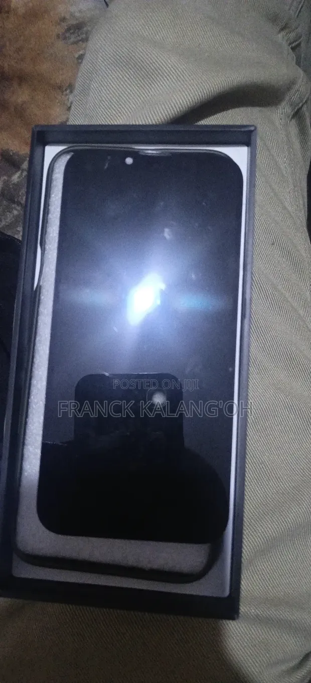 iPhone 13 Screen - Brand New - 1
