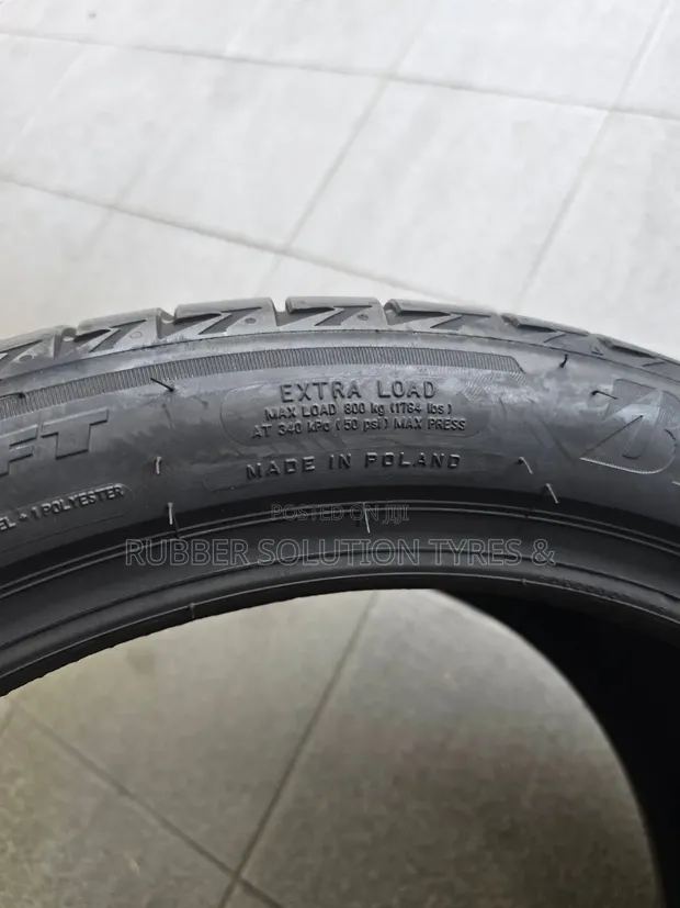 265/35 R18 Bridgestone Potenza Sport Tyres (97Y XL) - 1