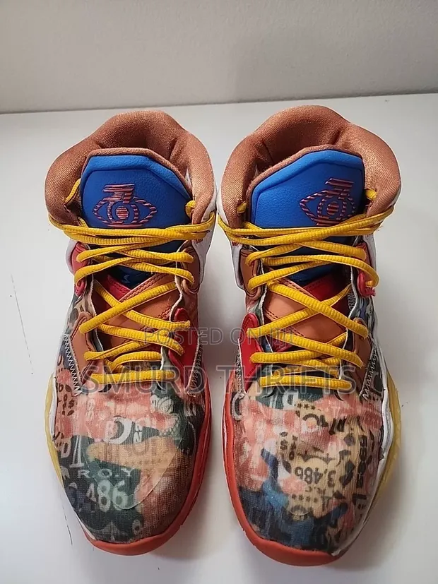 Nike Kyrie 8 Basketball Shoes - 1