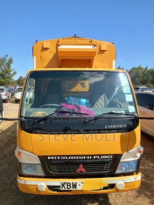 Mitsubishi Fuso Food Truck