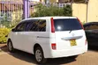Toyota Isis 2008 White - 5