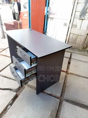 Boss Office Products Office Desk