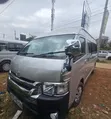 Toyota HiAce Commuter 2010 Nyeusi - 2