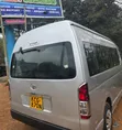 Toyota HiAce Commuter 2010 Nyeusi - 4