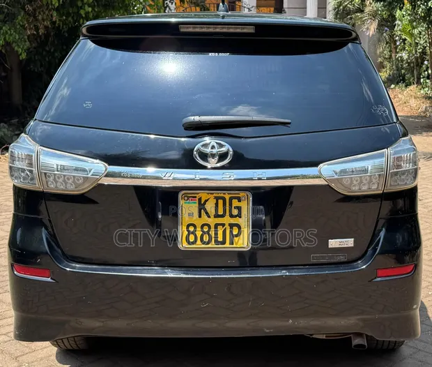 Toyota Wish 2014 Black - 1