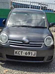 Toyota Sienta 2013 Black - 3