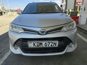 Toyota Corolla Fielder 2016 Hybrid Silver