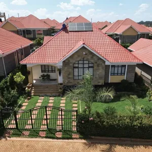 Bungalow ya Vyumba 3 Inauzwa Kenyatta Road / Theta