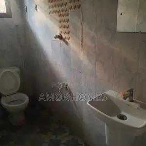 Ghorofa ya Vyumba 3 vya Kulala Kukodishwa Utange