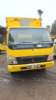 Mitsubishi Canter 2013 Yellow - 3