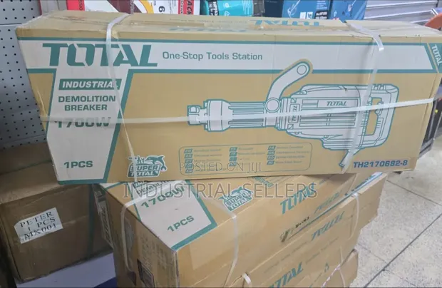 Total 1700W Demolition Hammer (16kg) - 1