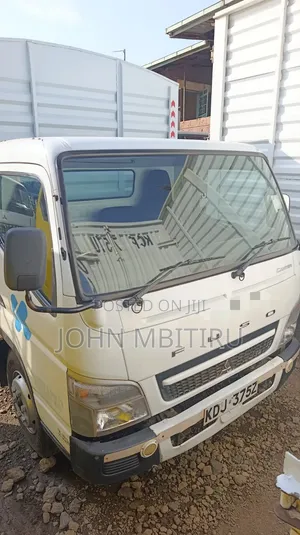 Mitsubishi Canter Mini Truck