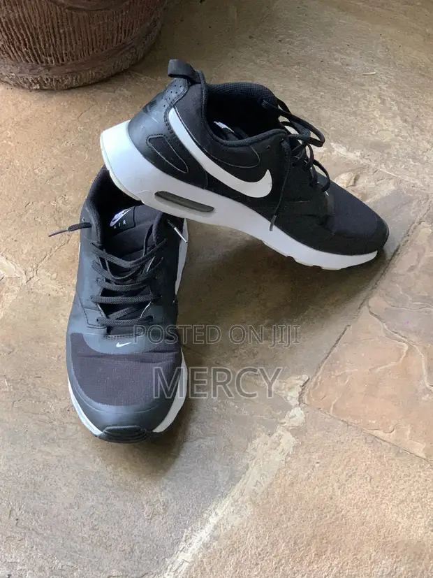 Nike Air Max Vision Black White (Size 10 UK) - 1