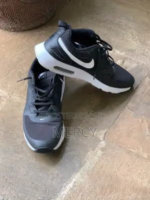 Nike Air Max Vision Black White (Size 10 UK)