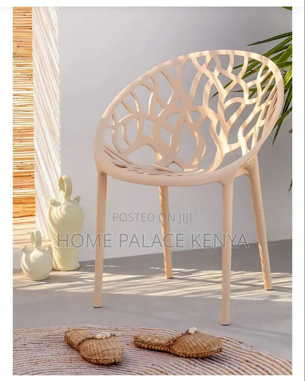 Premium Plastic Dining Chair for Modern Homes - 1
