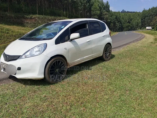 Honda Fit Sport Automatic 2012 White - 1