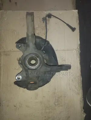 Honda Fit Front Hub (Used)