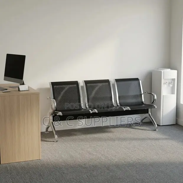3-Link Black Waiting Bench - 1