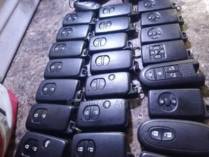 Key Hub Auto: Expert Car Key Programming Services