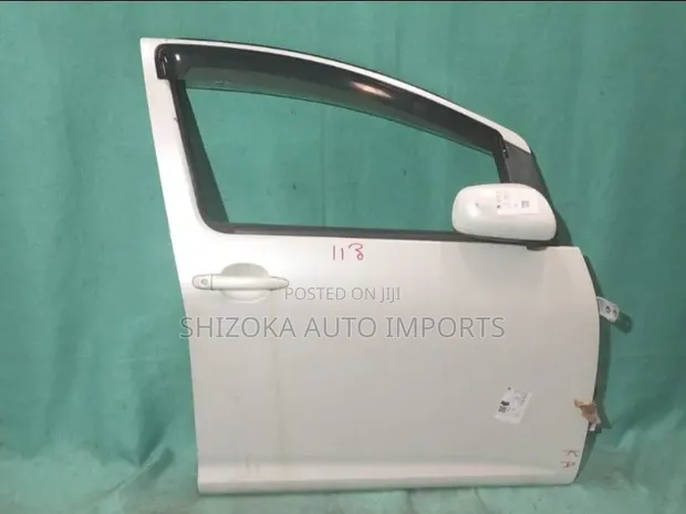 Toyota Wish ZNE10G Right Front Door Assembly (2007) - 1