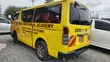 Toyota HiAce 2011 - Njano - 2