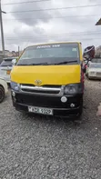 Toyota HiAce 2011 - Njano - 3