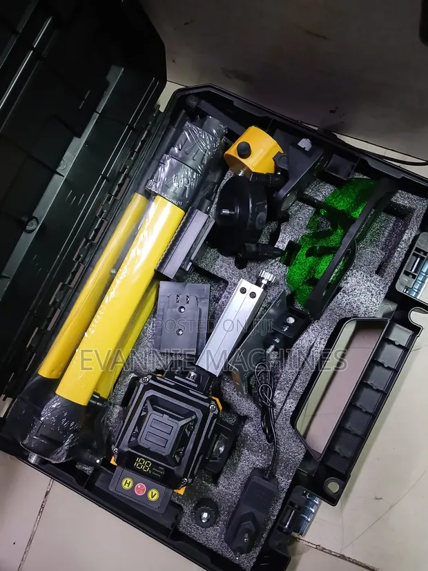 16-Line 360° Self-Leveling Green Beam Laser Level Kit - 1