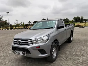 Toyota Hilux Revo Single Cab Diesel 2.4 RWD 2017 Gray