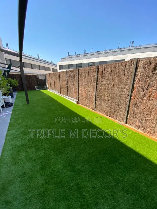 Soft Footstep Synthetic Turf for Balconies & Verandas - 1