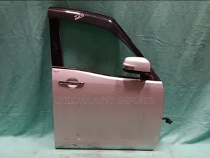 Nissan Serena C26 RH Front Door Assembly (2012)