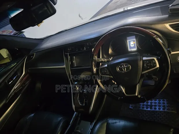 Toyota Harrier 2.0 2015 Nyeusi - 1