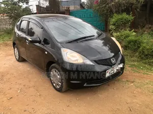 Honda Fit Automatic 2011 Nyeusi