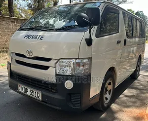 Toyota HiAce 2016 Commuter - Ina Viti 14