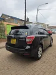 Subaru Forester 2013 Nyeusi - 3