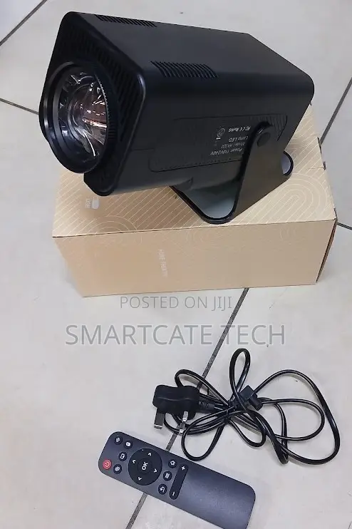 HY320 Smart LED Projector - Full HD, WiFi 6 - 1