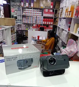 CY900 Android Projector with Bluetooth Connectivity