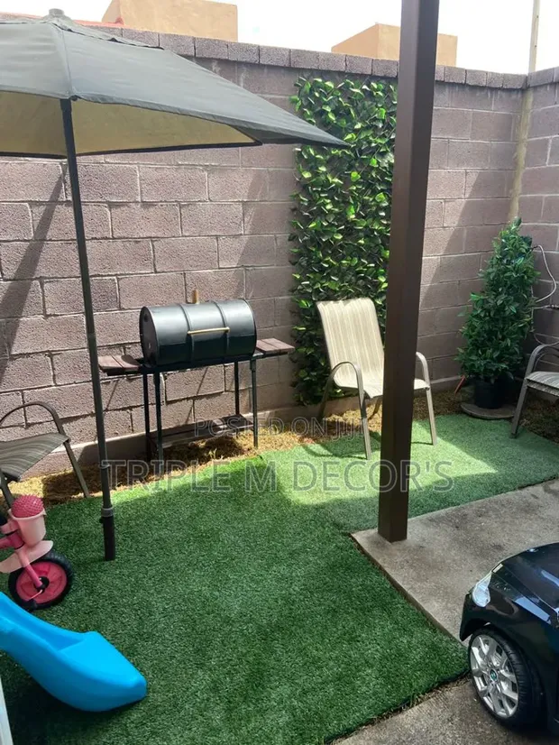 Artificial Grass Carpet for Indoor/Outdoor Use - 1