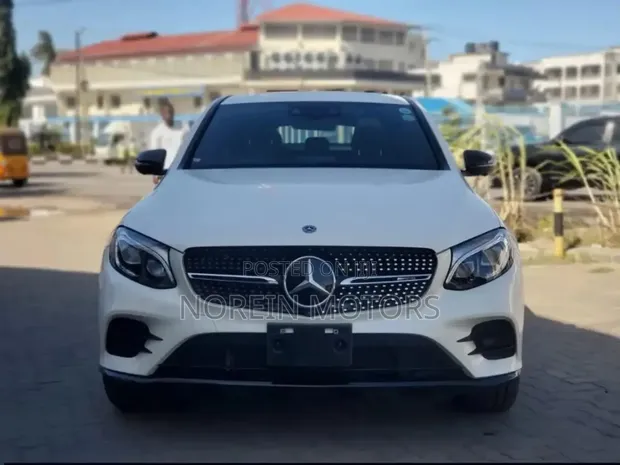 Mercedes-Benz GLC-Class 2020 Teal - 1
