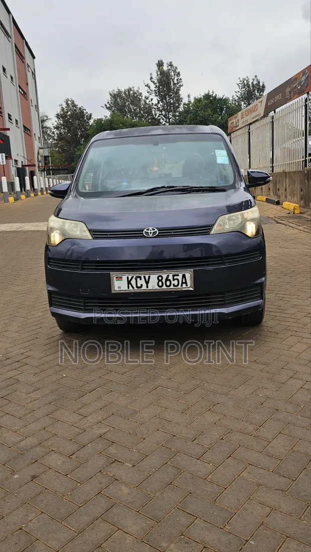 Toyota Spade 2013 Gray - 1