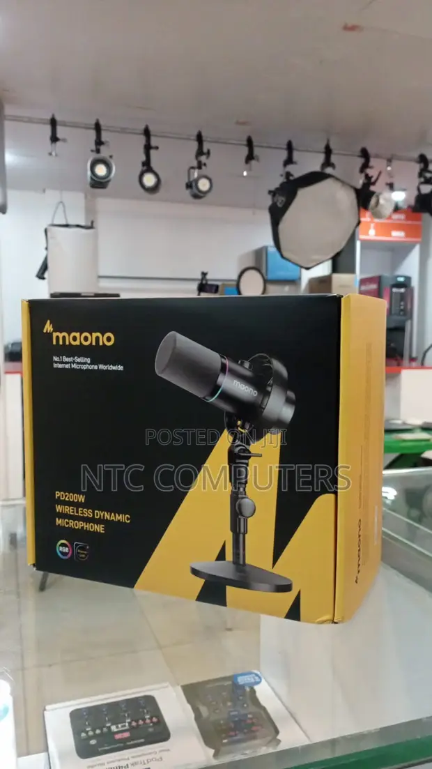 Maono PD200W Hybrid Wireless Podcast Microphone - 1