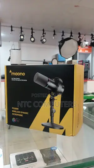 Maono PD200W Hybrid Wireless Podcast Microphone